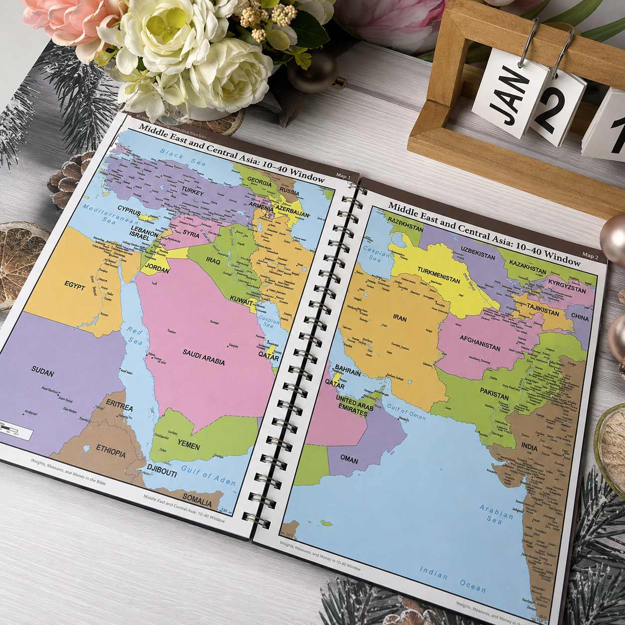 Bible Charts, Maps & Time Lines Book